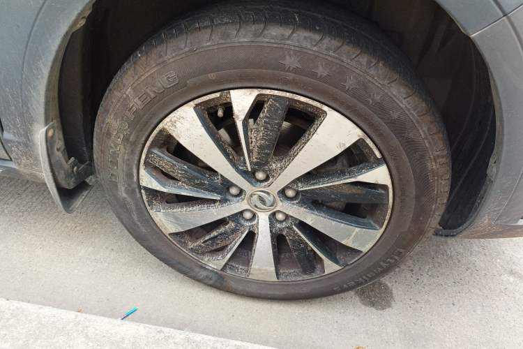 Used FORTHING Joyear X6 2017 Jingxiang Series 1.5T CVT Luxury Model Right Front Wheel Hub