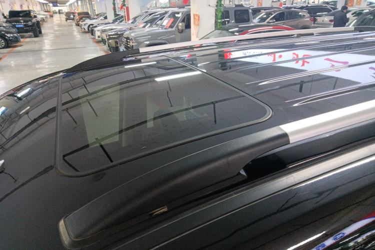Used FORTHING Joyear X6 2017 Enjoy Series 1.5T CVT Luxury Model Roof