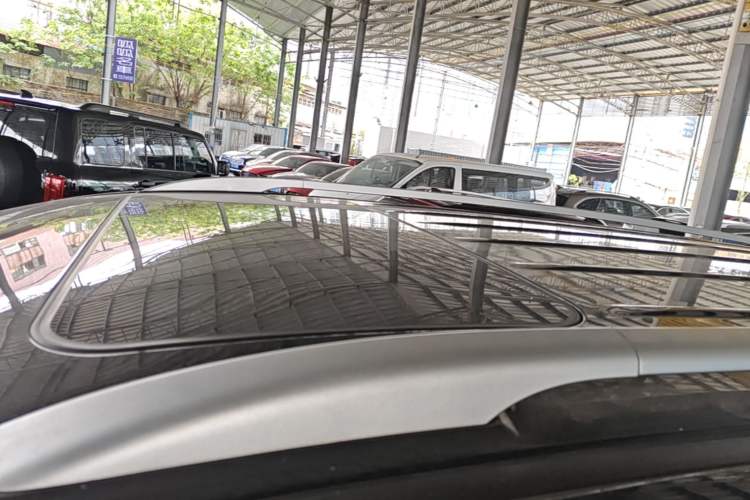 Used FORTHING Joyear X6 2017 Jingxiang Series 1.5T CVT Luxury Model Roof