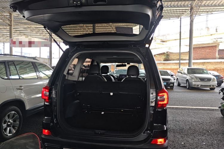 Used FORTHING Joyear X6 2017 Jingxiang Series 1.5T CVT Luxury Model Trunk