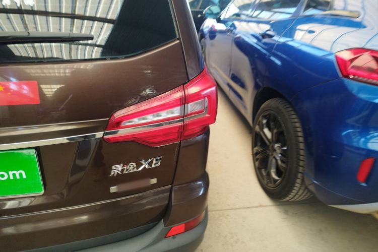 Used FORTHING Joyear X6 2017 Jingxiang Series 1.5T Manual Luxury Model Right Rear Taillight