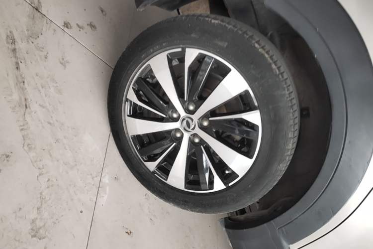 Used FORTHING Joyear X6 2017 Jingxiang Series 1.5T CVT Prestige Model Exterior 5
