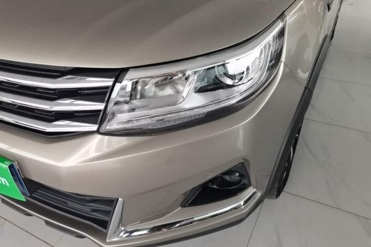 Used FORTHING Joyear X6 2017 Jingxiang Series 1.5T CVT Luxury Model Left Front Headlight