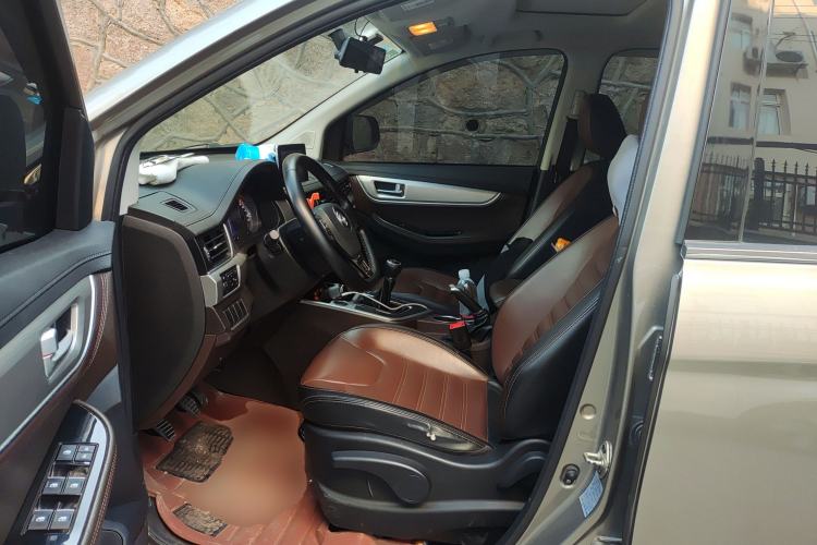 Used FORTHING Joyear X6 2017 Enjoy Series 1.5T Manual Luxury Model Left Front Seat