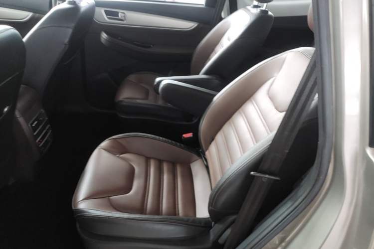 Used FORTHING Joyear X6 2017 Jingxiang Series 1.5T CVT Prestige Model Left Rear Seat