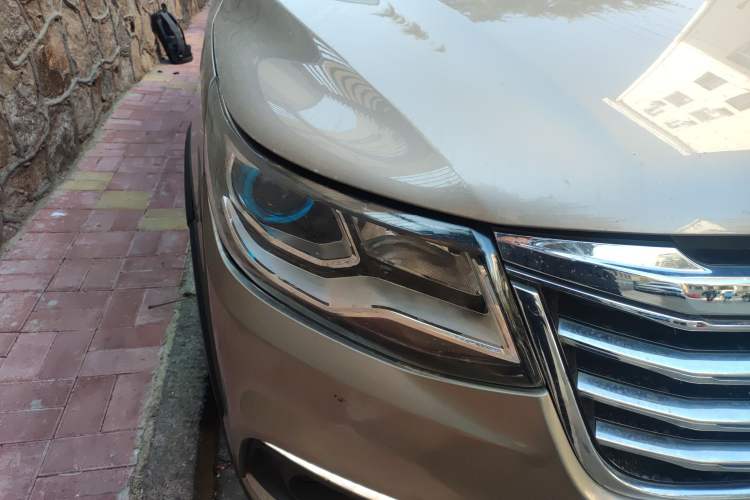 Used FORTHING Joyear X6 2017 Enjoy Series 1.5T Manual Luxury Model Right Front Headlight