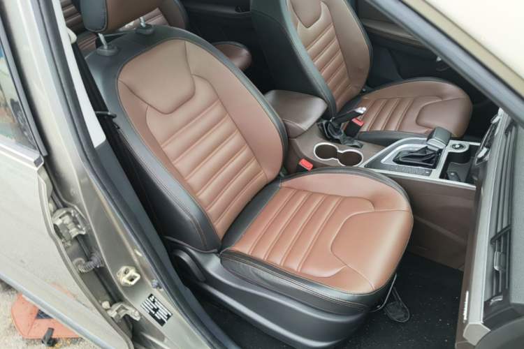 Used FORTHING Joyear X6 2017 Jingxiang Series 1.5T CVT Prestige Model Right Front Seat