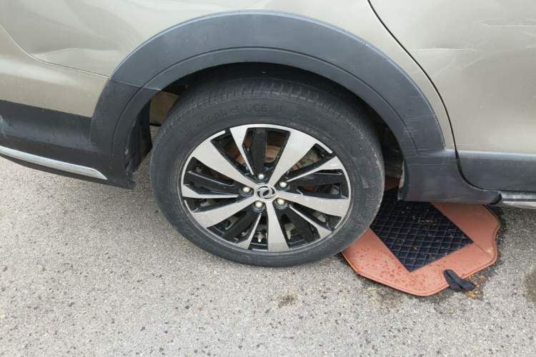 Used FORTHING Joyear X6 2017 Jingxiang Series 1.5T CVT Prestige Model Right Rear Wheel Hub