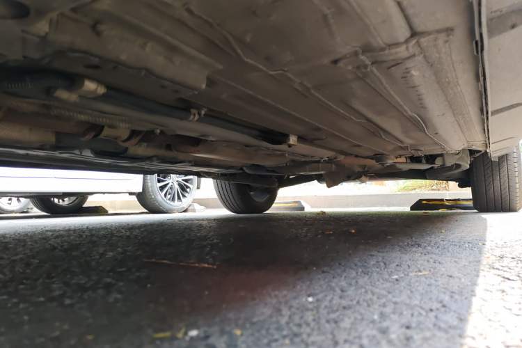 Used FORTHING Joyear X6 2017 Jingxiang Series 1.5T CVT Luxury Model Chassis Front Left