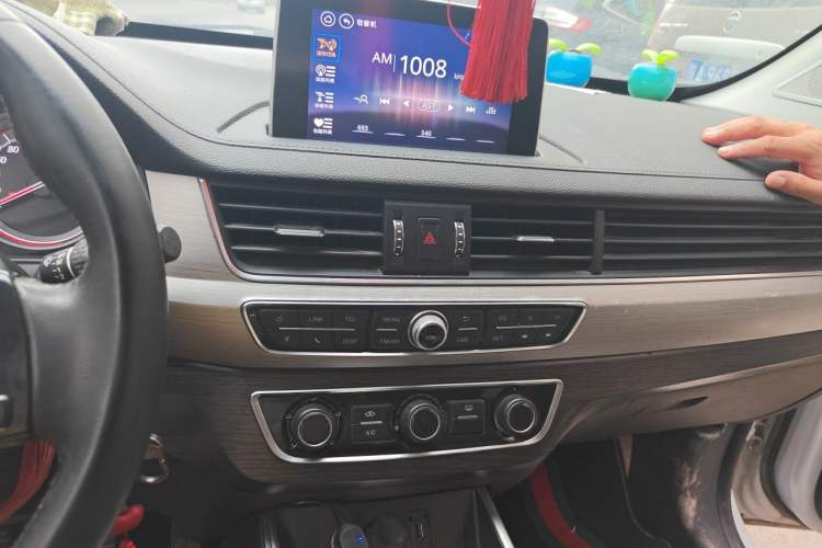 Used FORTHING Joyear X6 2017 Enjoy Series 1.5T Manual Luxury Model Audio And AC Panel
