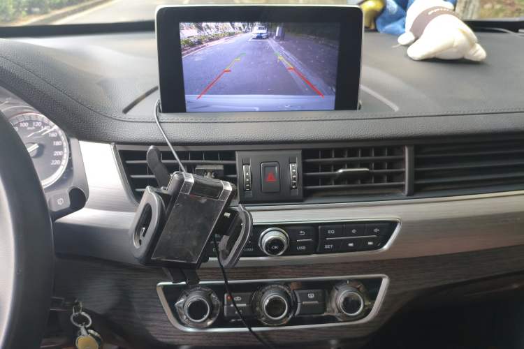 Used FORTHING Joyear X6 2017 Enjoy Series 1.5T Manual Luxury Model Audio And AC Panel