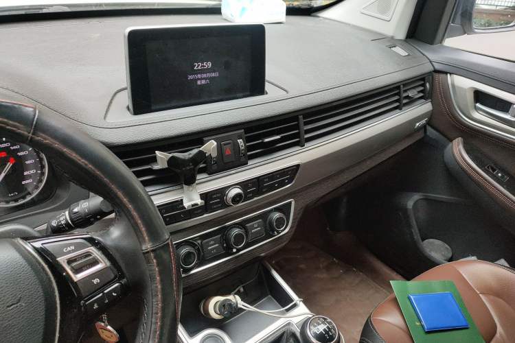 Used FORTHING Joyear X6 2017 Jingxiang Series 1.5T Manual Luxury Model Audio And AC Panel