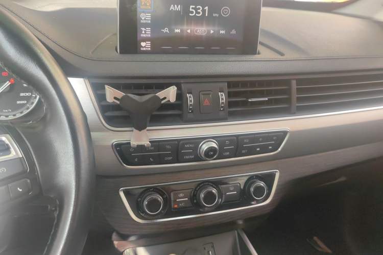Used FORTHING Joyear X6 2017 Jingxiang Series 1.5T Manual Luxury Model Audio And AC Panel
