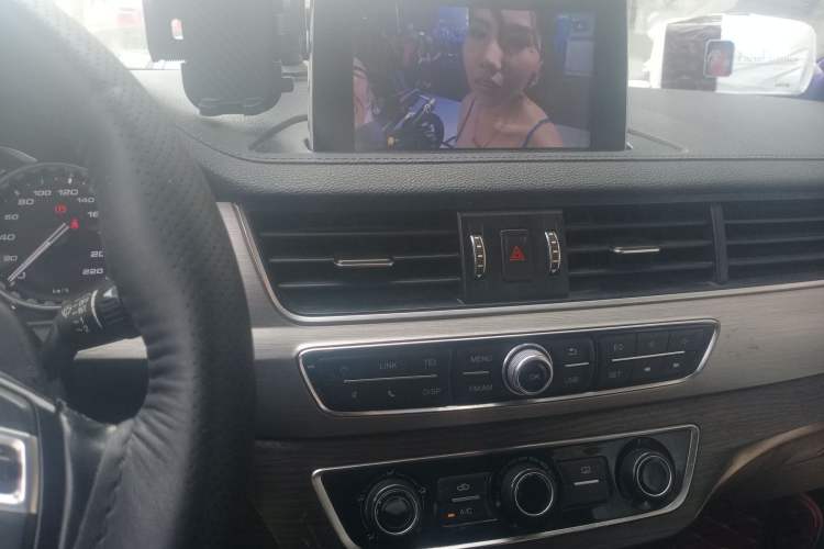 Used FORTHING Joyear X6 2017 Jingxiang Series 1.5T Manual Luxury Model Audio And AC Panel