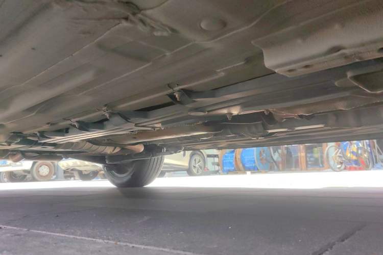 Used FORTHING Joyear X6 2017 Jingxiang Series 1.5T CVT Luxury Model Chassis Front Right