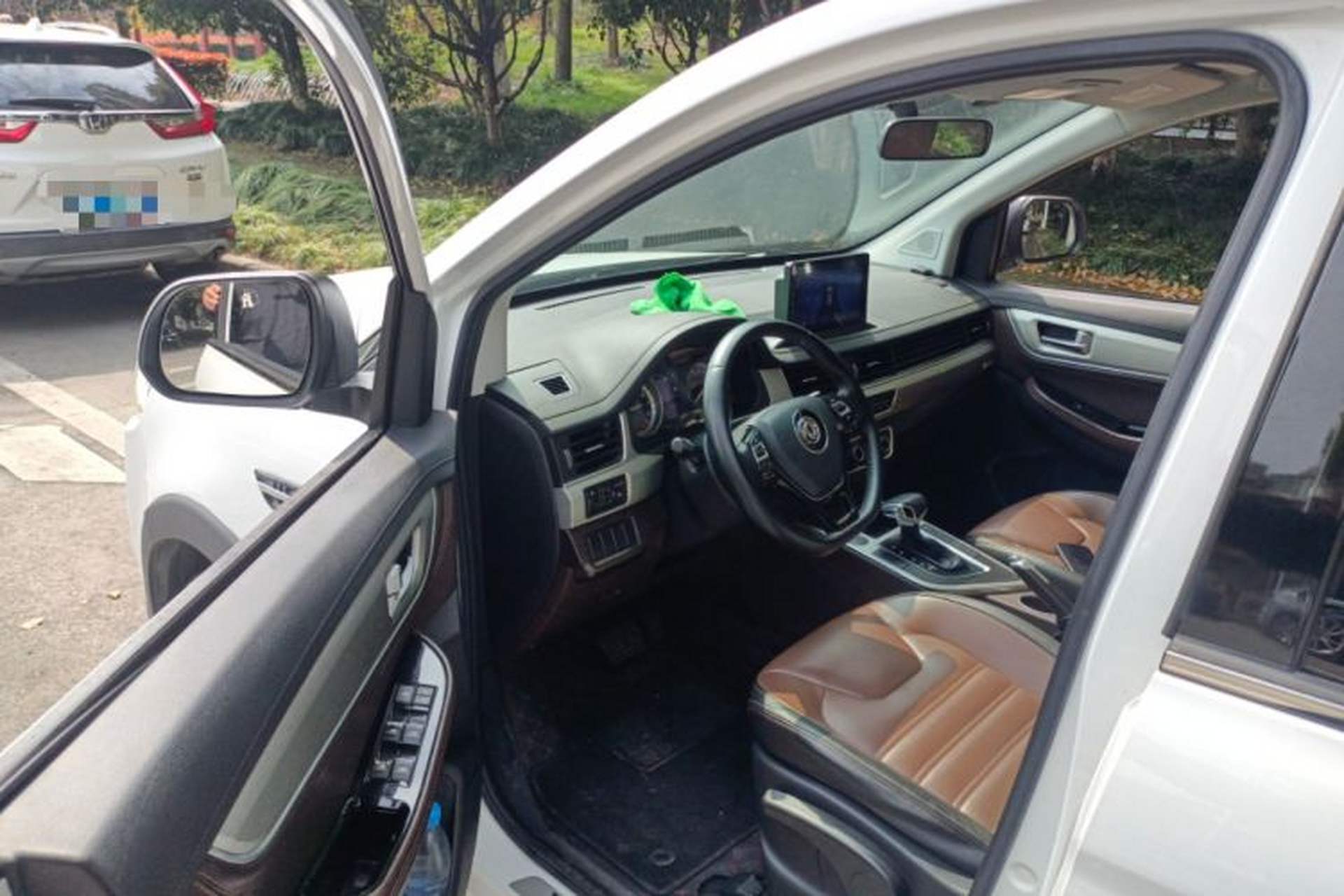 Used FORTHING Joyear X6 2017 Enjoy Series 1.5T CVT Luxury Model Driver Seat