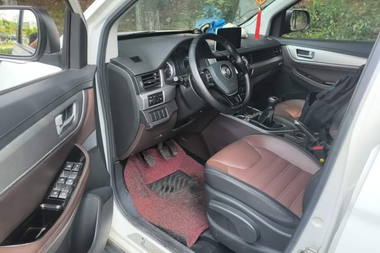 Used FORTHING Joyear X6 2017 Enjoy Series 1.5T Manual Luxury Model Driver Seat