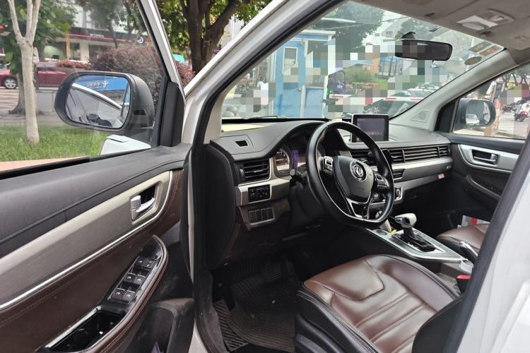 Used FORTHING Joyear X6 2017 Enjoy Series 1.5T CVT Luxury Model Driver Seat