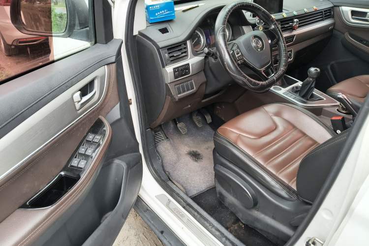 Used FORTHING Joyear X6 2017 Enjoy Series 1.5T Manual Luxury Model Driver Seat