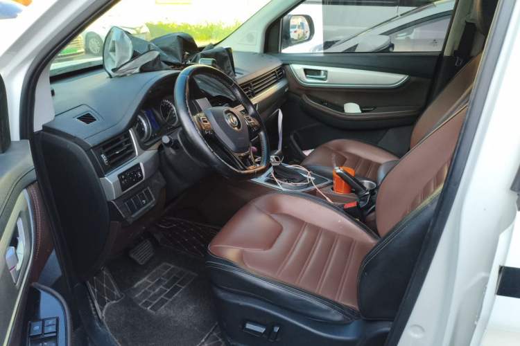 Used FORTHING Joyear X6 2017 Jingxiang Series 1.5T CVT Prestige Model Driver Seat