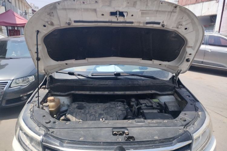 Used FORTHING Joyear X6 2017 Jingxiang Series 1.5T CVT Luxury Model Engine Bay