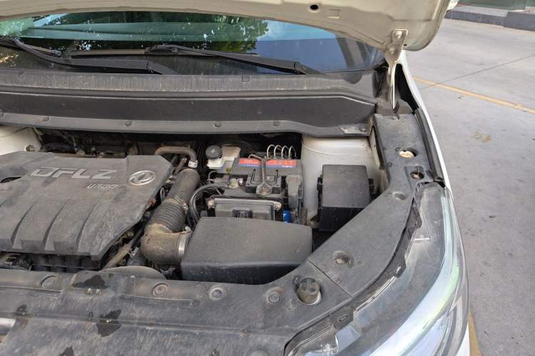 Used FORTHING Joyear X6 2017 Jingxiang Series 1.5T Manual Luxury Model Engine Bay Left
