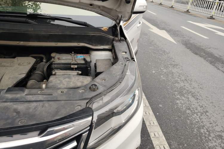 Used FORTHING Joyear X6 2017 Jingxiang Series 1.5T CVT Luxury Model Engine Bay Left