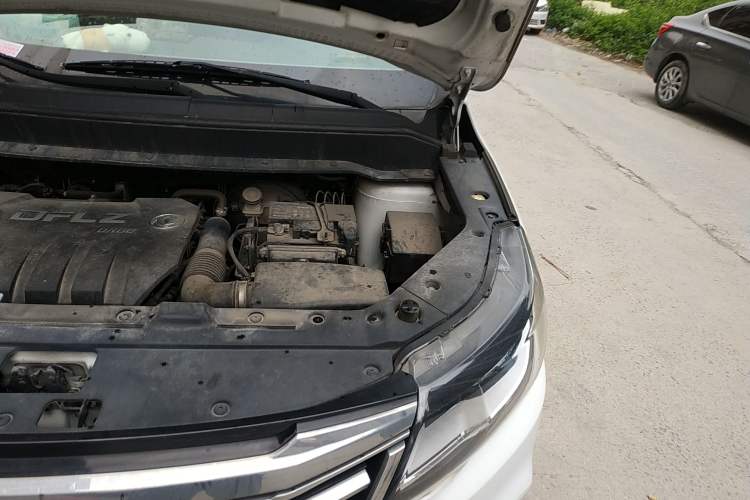 Used FORTHING Joyear X6 2017 Enjoy Series 1.5T CVT Luxury Model Engine Bay Left