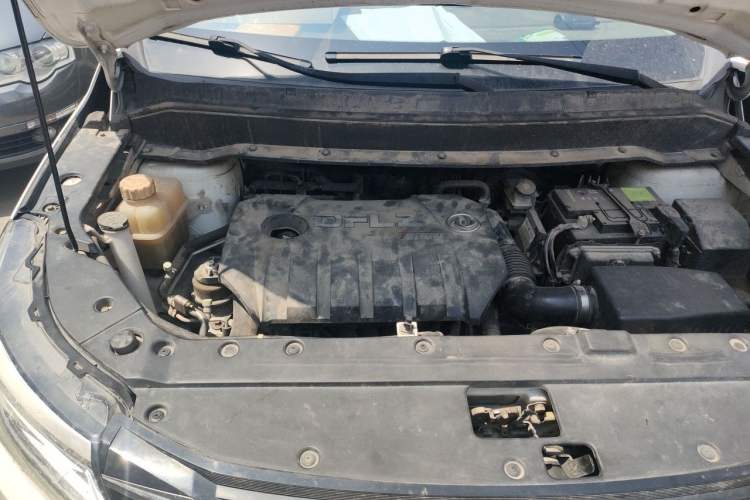 Used FORTHING Joyear X6 2017 Jingxiang Series 1.5T CVT Luxury Model Engine Bay Right