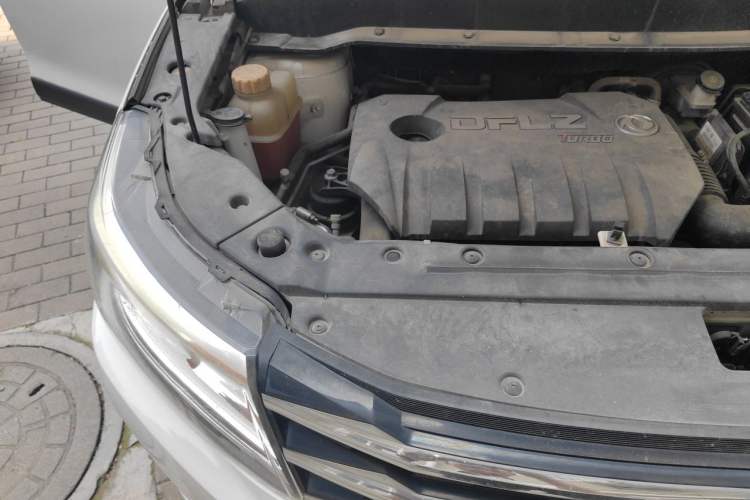 Used FORTHING Joyear X6 2017 Jingxiang Series 1.5T CVT Luxury Model Engine Bay Right