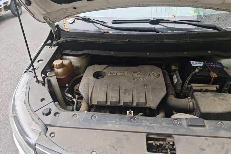 Used FORTHING Joyear X6 2017 Enjoy Series 1.5T CVT Luxury Model Engine Bay Right