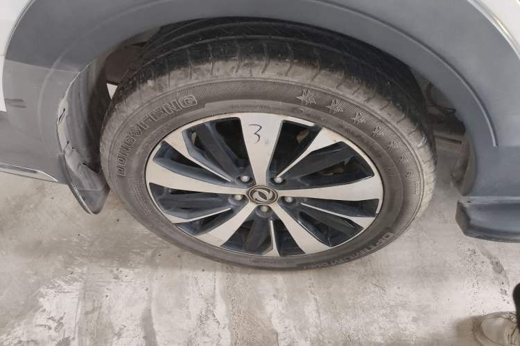 Used FORTHING Joyear X6 2017 Jingxiang Series 1.5T CVT Luxury Model Exterior 2