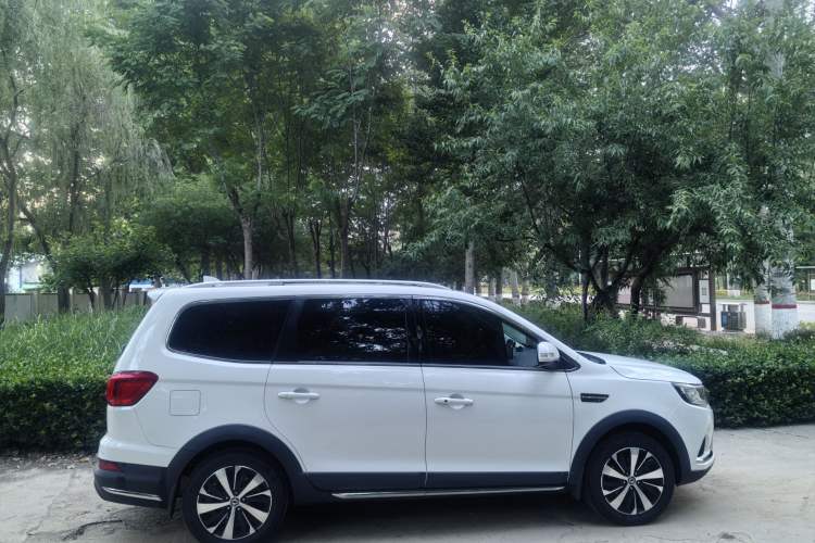 Used FORTHING Joyear X6 2017 Jingxiang Series 1.5T CVT Prestige Model Exterior 3