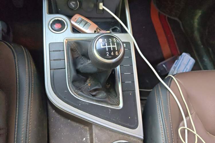 Used FORTHING Joyear X6 2017 Jingxiang Series 1.5T Manual Luxury Model Gear Lever