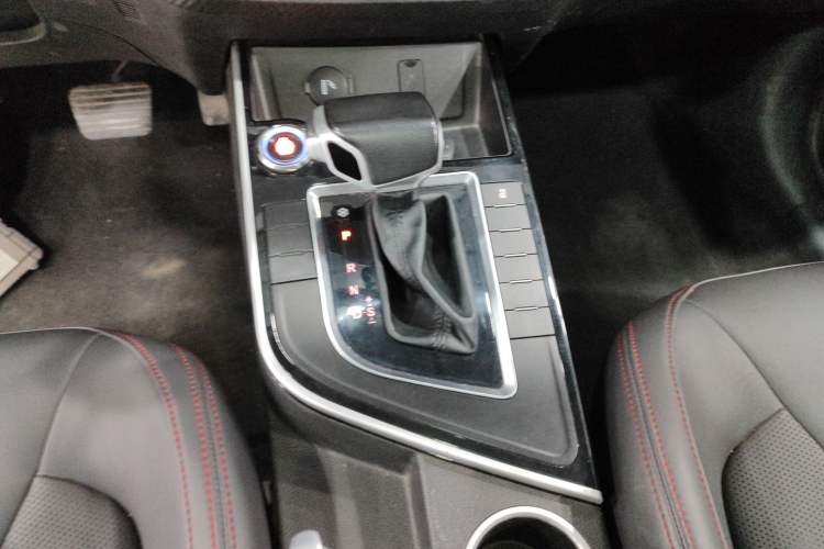 Used FORTHING Joyear X6 2017 Jingxiang Series 1.5T CVT Luxury Model Gear Lever