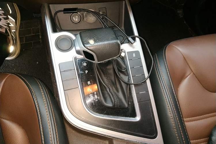 Used FORTHING Joyear X6 2017 Enjoy Series 1.5T CVT Luxury Model Gear Lever