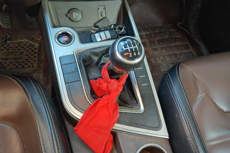 Used FORTHING Joyear X6 2017 Jingxiang Series 2.0L Manual Luxury Model Gear Lever