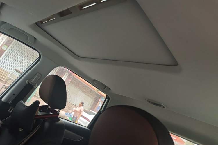 Used FORTHING Joyear X6 2017 Enjoy Series 1.5T CVT Luxury Model Headliner