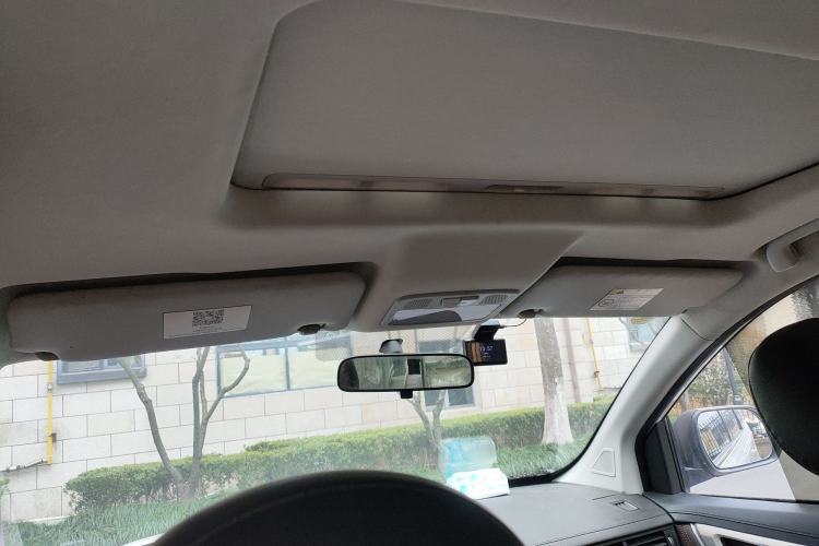 Used FORTHING Joyear X6 2017 Jingxiang Series 1.5T Manual Luxury Model Headliner