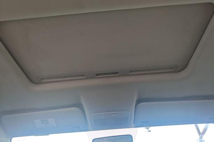 Used FORTHING Joyear X6 2017 Jingxiang Series 1.5T CVT Luxury Model Headliner