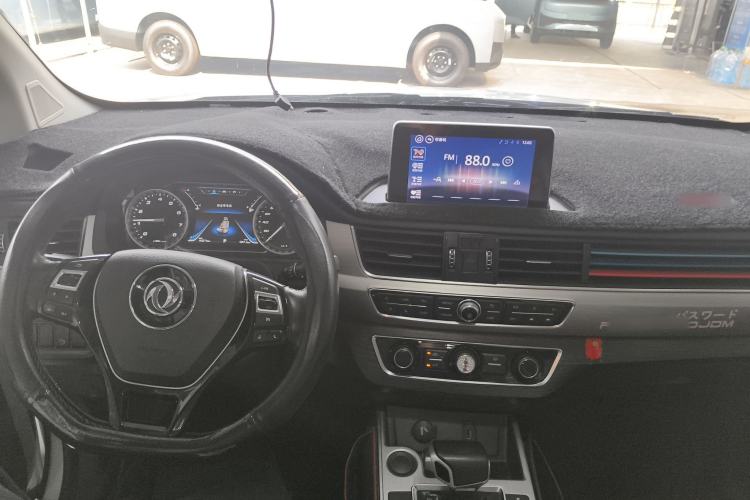Used FORTHING Joyear X6 2017 Jingxiang Series 1.5T CVT Luxury Model Interior 2