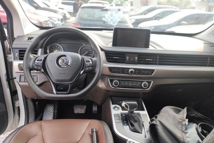 Used FORTHING Joyear X6 2017 Jingxiang Series 1.5T CVT Prestige Model Interior 2