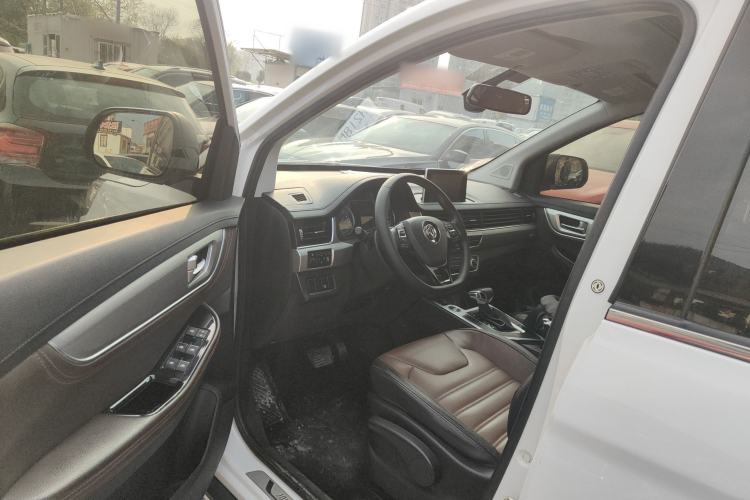 Used FORTHING Joyear X6 2017 Jingxiang Series 1.5T CVT Prestige Model Interior 3