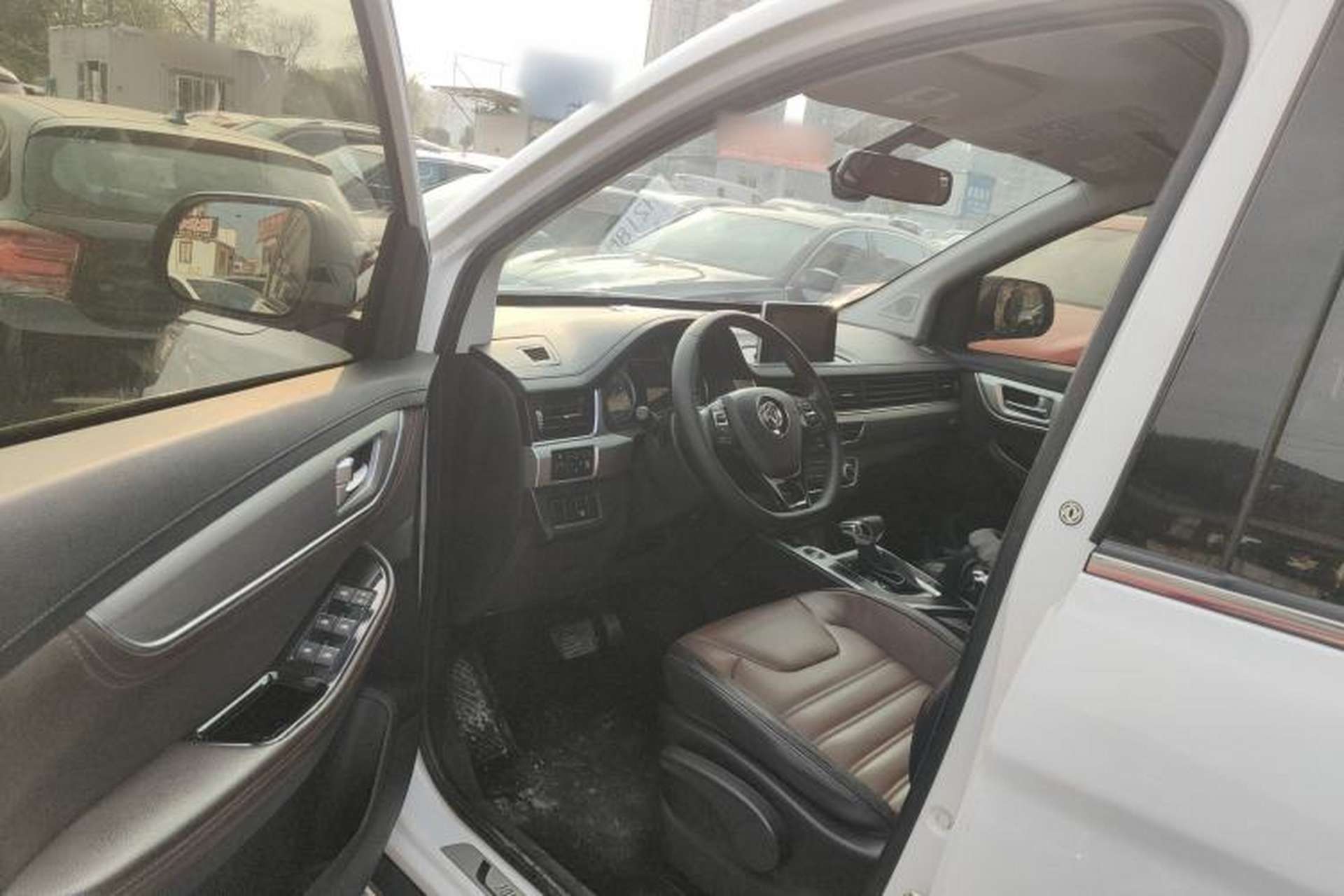 Used FORTHING Joyear X6 2017 Jingxiang Series 1.5T CVT Prestige Model Interior 3