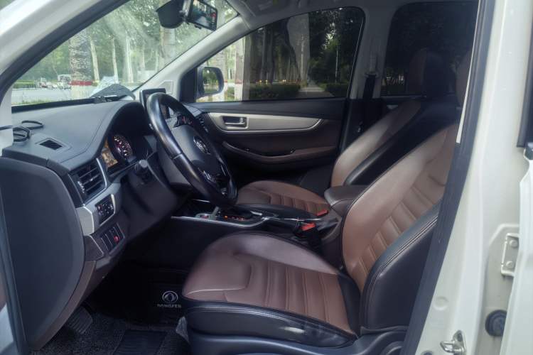 Used FORTHING Joyear X6 2017 Jingxiang Series 1.5T CVT Prestige Model Interior 5