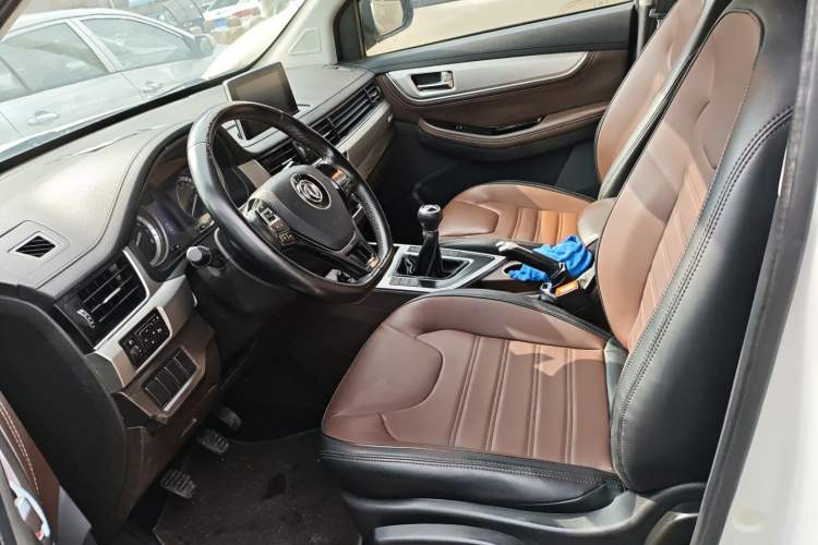 Used FORTHING Joyear X6 2017 Enjoy Series 1.5T Manual Luxury Model Left Front Seat