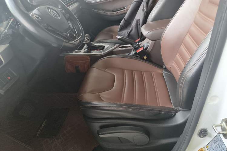 Used FORTHING Joyear X6 2017 Jingxiang Series 1.5T CVT Luxury Model Left Front Seat