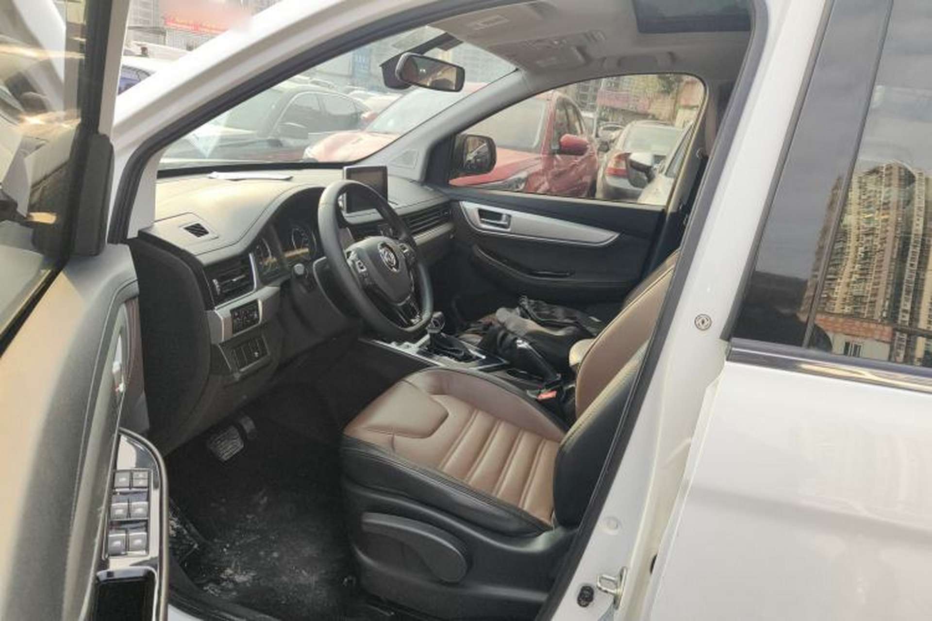 Used FORTHING Joyear X6 2017 Jingxiang Series 1.5T CVT Prestige Model Left Front Seat
