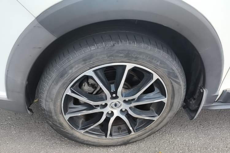 Used FORTHING Joyear X6 2017 Enjoy Series 1.5T Manual Luxury Model Left Front Wheel Hub