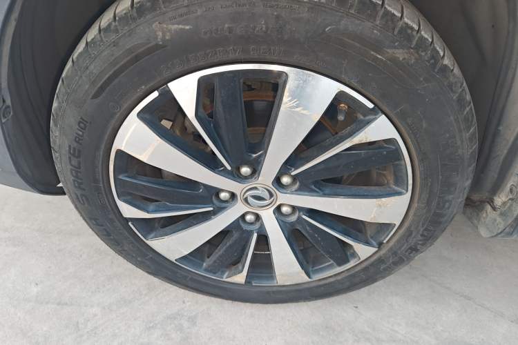 Used FORTHING Joyear X6 2017 Jingxiang Series 1.5T CVT Luxury Model Left Front Wheel Hub